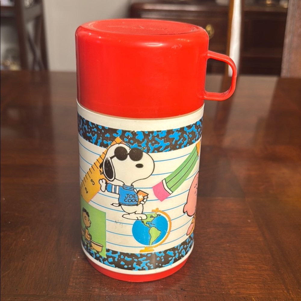 Vintage Peanuts Charlie Brown Snoopy Joe Cool Aladdin Plastic Thermos 8oz
